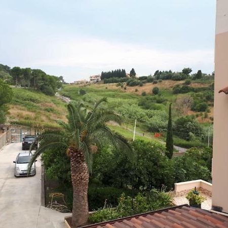 B&B La Collina Dei Poeti Катандзаро Екстер'єр фото